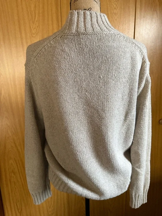 Ralph Lauren Cream Cable Knit Sweater with Navy Polo Label - Picture 5 of 9